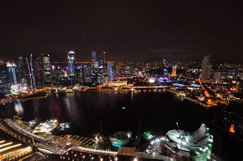 File:1 marina bay sands skypark night view CBD skyline.jpg - Wikimedia ...