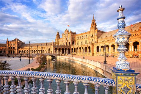 Top 5 Most Romantic Things to Do in Seville