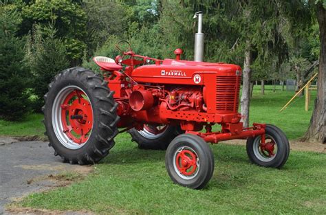 The Five Farmall M Variations Collectors Want – Classic Tractor Fever TV