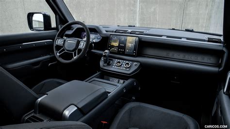 Land Rover Defender V8 110 | 2022MY | Interior