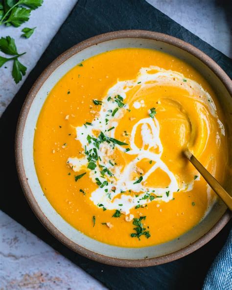 Best Butternut Squash Soup (Vegan!) – A Couple Cooks