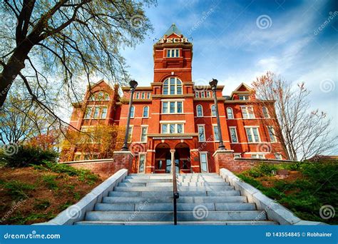 Main Administration Building at Georgia Tech Editorial Image - Image of ...