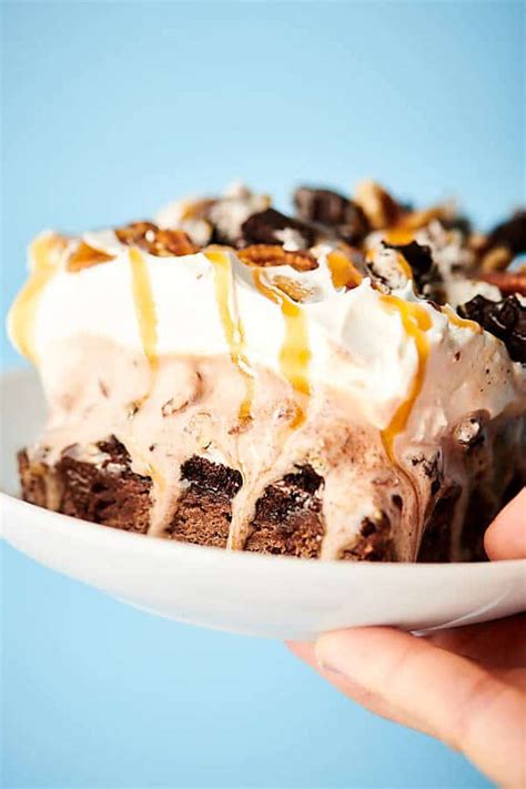 Caramel Fudge Brownie Ice Cream Cake - w/ Pecans & Oreos