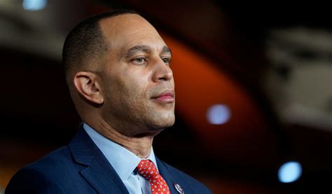 WATCH: Hakeem Jeffries to head House Dems in next Congress as 1st Black ...