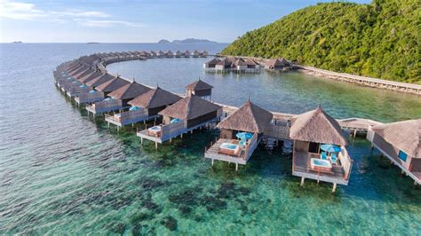 Bungalows Resort Beach Over The Water Huma Island Resort And Spa In ...