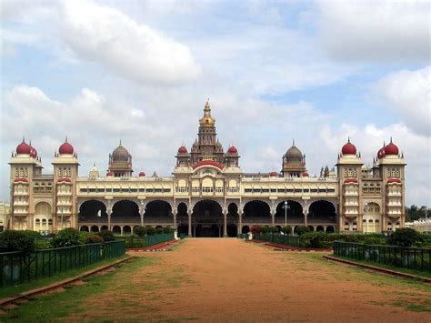 Mysore Palace Historical Facts and Pictures | The History Hub