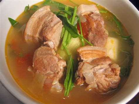 Pork Sinigang | Filipino recipes, Recipes, Pork sinigang