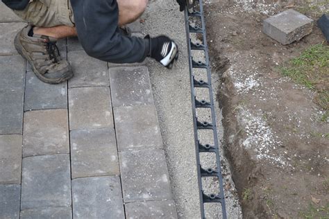 Paver patio installation. How to properly install your paver patio.