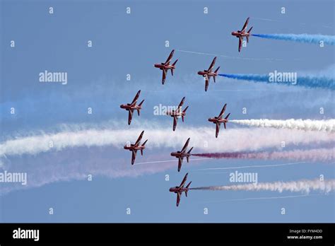 Red Arrows formation flying Stock Photo - Alamy