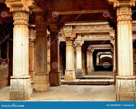 Adalaj Stepwell , Ahmedabad, Gujarat Stock Photo - Image of palace ...