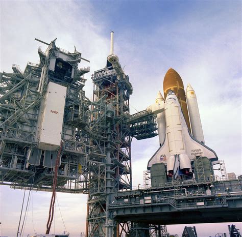 Space Shuttle Launch Pad 39A with Challenger STS-6 - Work In Progress ...