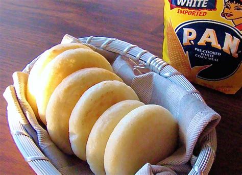 Traditional Venezuelan Arepas Recipe - SAVOIR FAIRE by enrilemoine