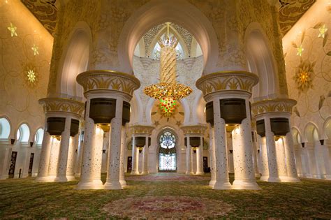 Grand Mosque Prayer Hall – Dave Wyllie Photography