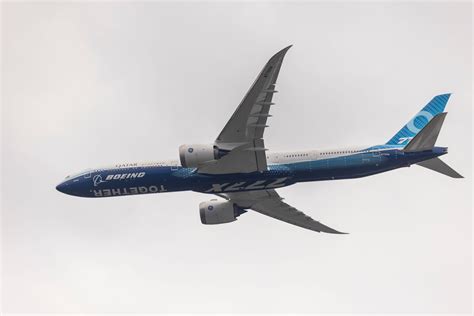 How Does The Airbus A350 Compare To The Boeing 777X?