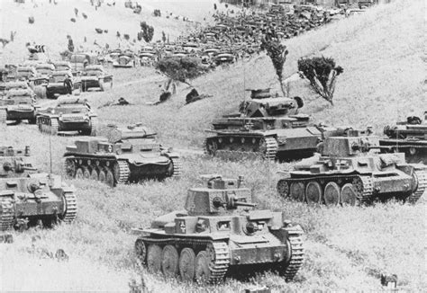 7th Panzer Division, moving through France near Abbeville, 1940. : r ...