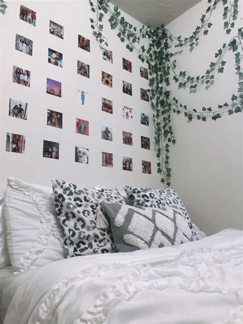 Vine Wall Aesthetic Room Inspiration | Dorm photo walls, Picture room ...