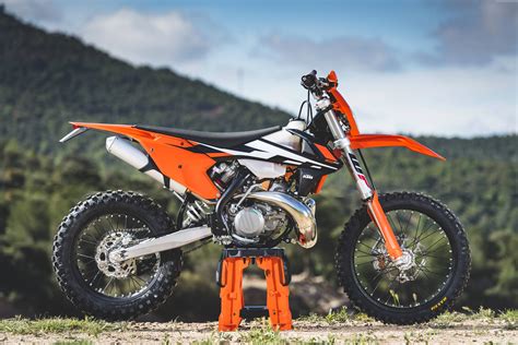 Orange motocross dirt bike HD wallpaper | Wallpaper Flare