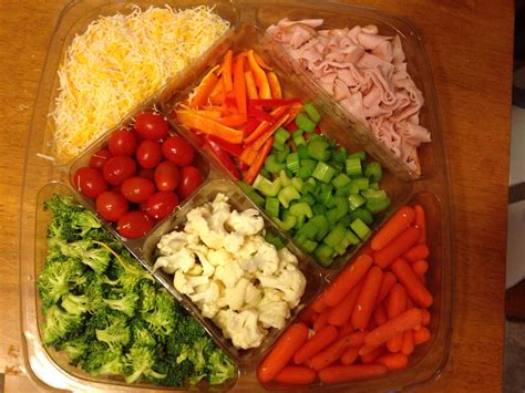 Easy Way To Organize Salad Toppings... Buy A Vegetable Tray!! | Trusper