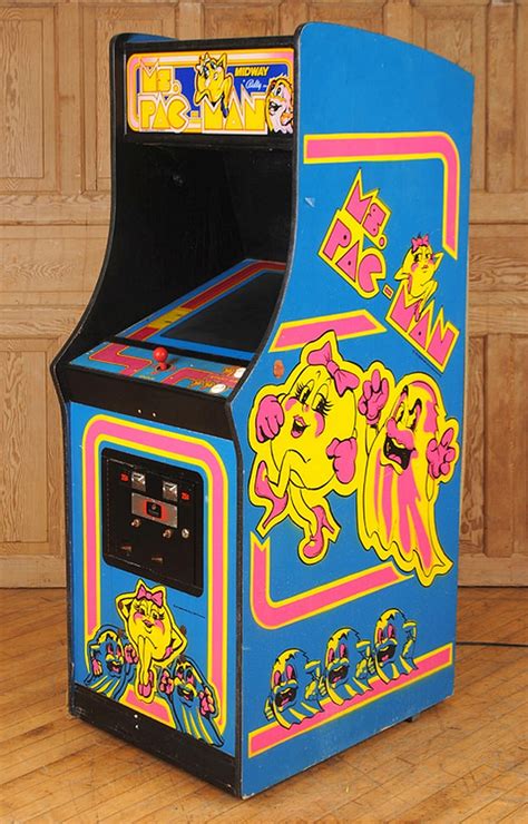 COIN OPERATED MS. PAC MAN ARCADE MACHINE C.1980