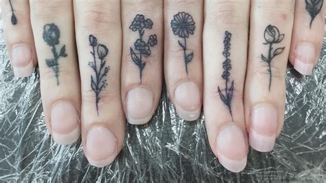 These Flower Tattoos Are a New Way to Get Floral Ink | Teen Vogue