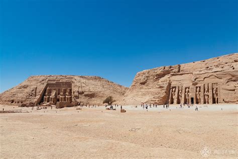 Visiting the temple of Ramesses II in Abu Simbel [how it looks inside]