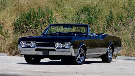 1967 Oldsmobile 442 Convertible | F6 | Monterey 2016