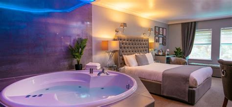 Hotel Rooms with Hot Tubs | Moor Hall Hotel & Spa Country House