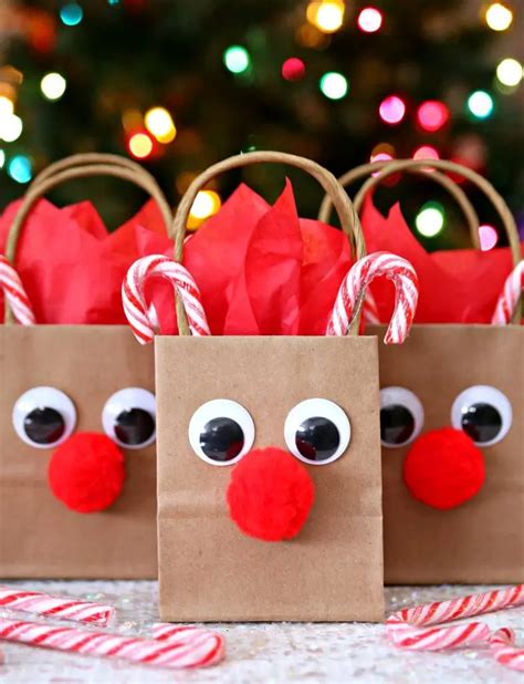 24 Fun Christmas Crafts for Kids - Craftsy Hacks