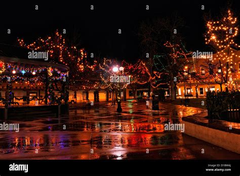 Downtown Santa Fe in winter- Holiday Lights in the Plaza, Santa Fe, New ...