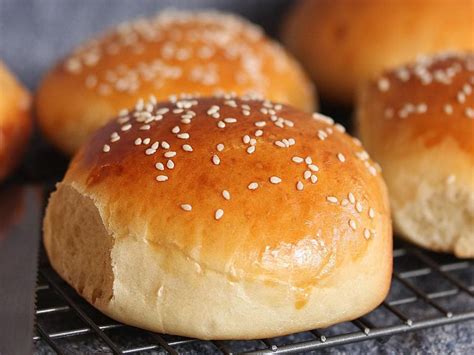 Belle's Hamburger Buns Recipe