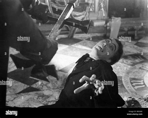 Christopher lee dracula 1958 hi-res stock photography and images - Alamy