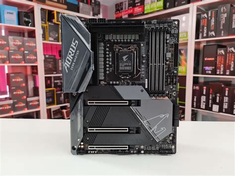 Gigabyte Z590 AORUS MASTER Motherboard Review | Page 2 of 13 | eTeknix