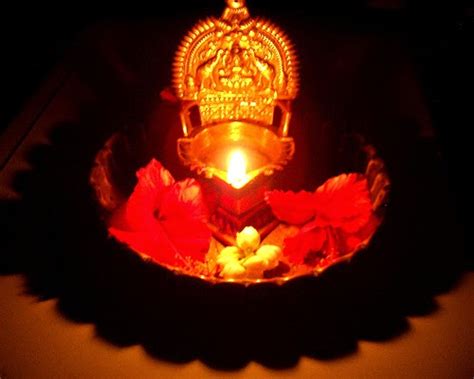 Gods Own Web: Types Of Vilakku (Lights / Deepam) - Significance And ...