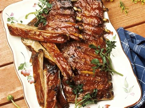 Grilled Pork Ribs Recipe | EatSmarter