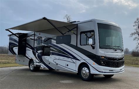 Fleetwood RV Debuts Bounder 35GL for 2022; Model Boasts Industry ...