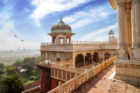 How to Visit Agra Fort: The Complete Guide