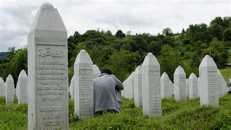 Bosnian Genocide ‑ Timeline, Cause & Herzegovina | HISTORY