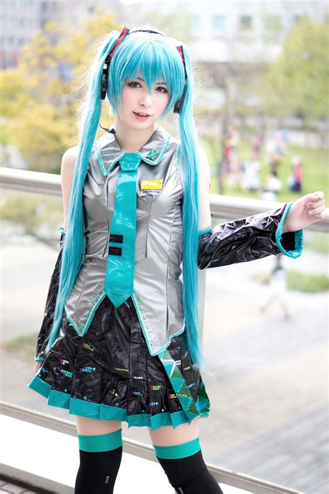 Madanimush *O*: Cosplay Miku Hatsune Vocaloid