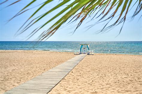 Why is Sirens Beach amazing wedding location - Wedding Photographer ...