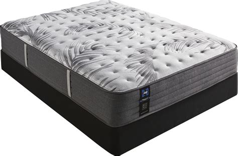 Sealy Posturepedic Plus Lockfield Queen Mattress Set - Rooms To Go