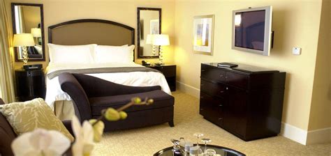 The Beverly Hilton Hotel in Los Angeles (CA) - Room Deals, Photos & Reviews