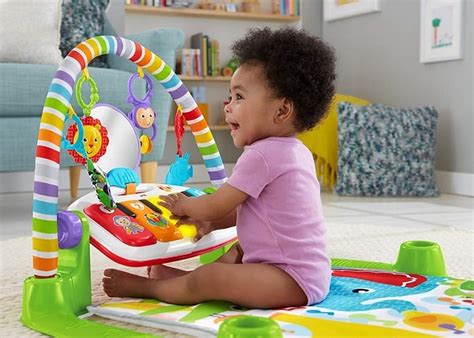 5 Best Toys for Babies Aged 0-6 Months (2020 Update) - Wife's Choice