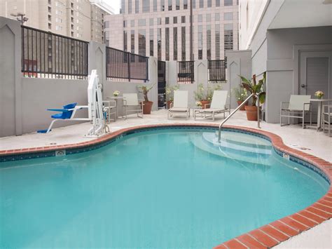 Hotel in Downtown New Orleans | Holiday Inn Express New Orleans Dwtn ...