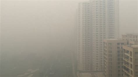 Delhi Pollution: Delhi struggles to breathe as smog smothers NCR ...