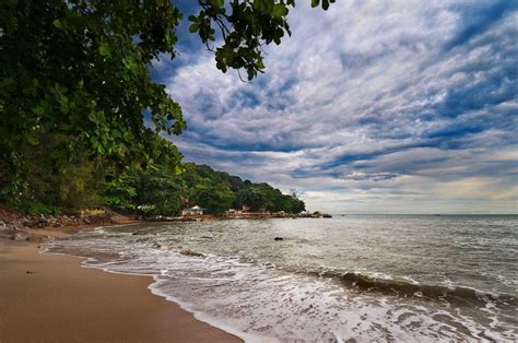 Batu Ferringhi beach, Penang | Ecotourism, Playing tourist, Penang