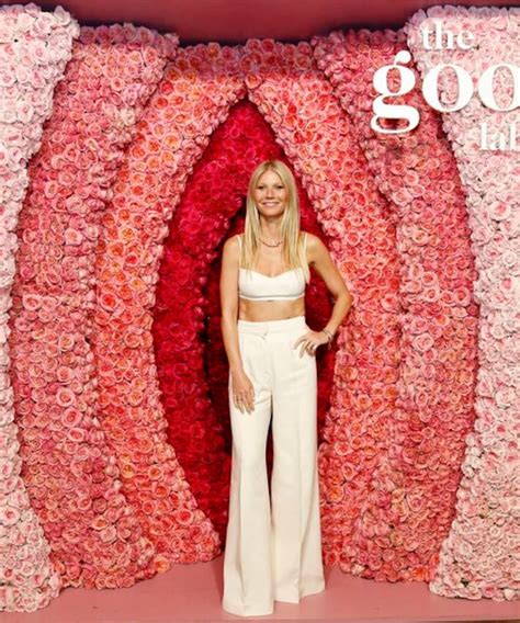 Gwyneth Paltrow Turns 48... in Her Birthday Suit!