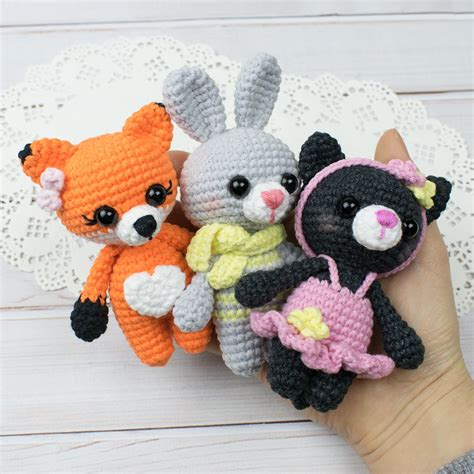 Tiny kitty cat amigurumi pattern - Amigurumi Today