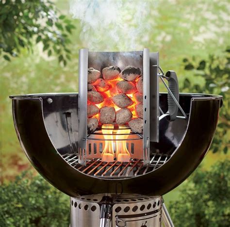 How To Use A Charcoal Chimney Starter (Foolproof Guide) - Simply Meat ...