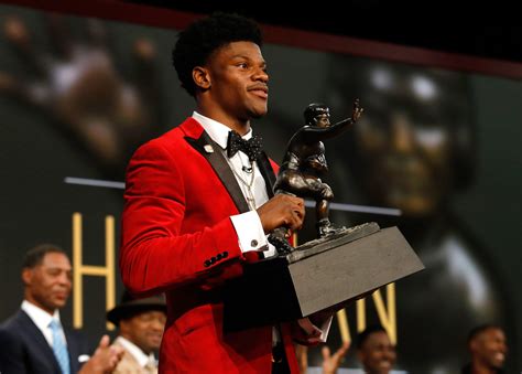 Louisville quarterback Lamar Jackson wins 2016 Heisman Trophy - Chicago ...