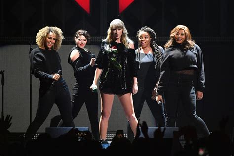 Taylor Swift admits she blocks her backing dancers from hearing her ...